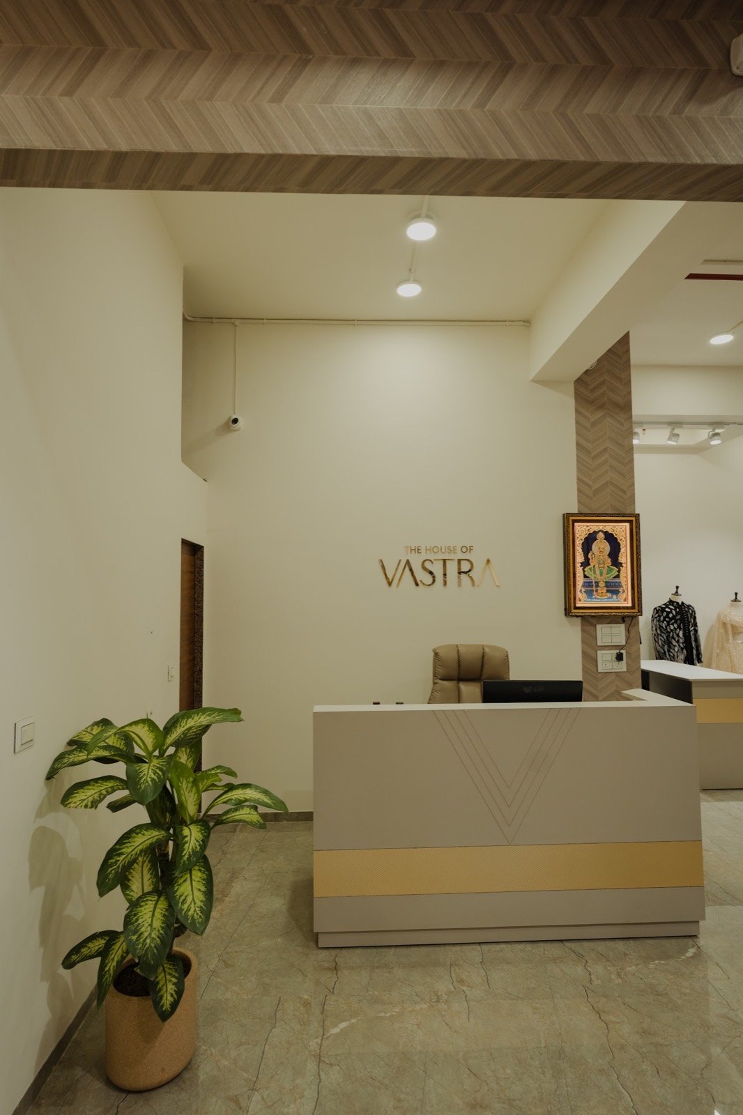 The House of Vastra Gurukul Road store interior