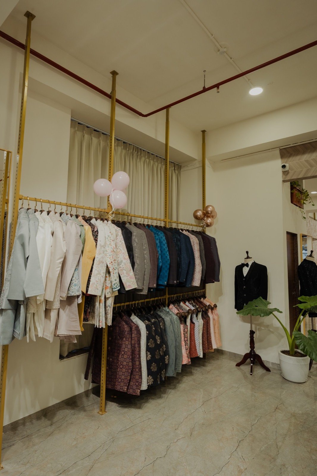 The House of Vastra Gurukul Road store interior